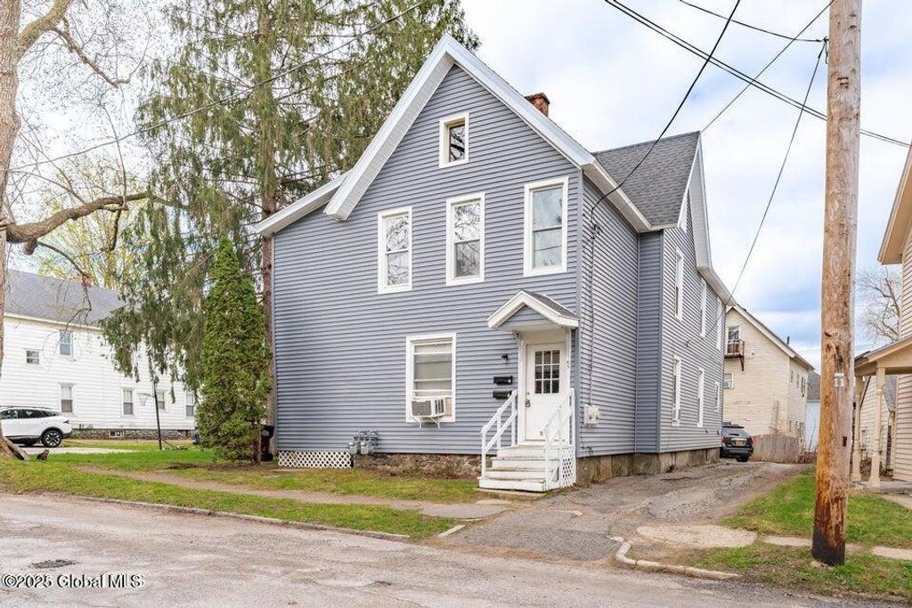 65 Temple Street, Gloversville, NY 12078