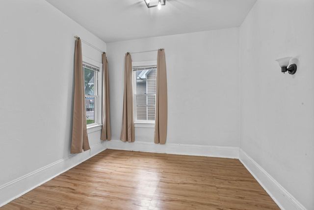 1168 E WALNUT STREET, Green Bay, WI 54301