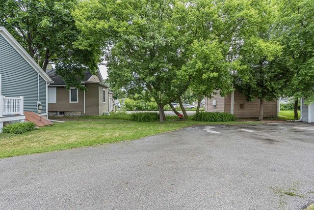 1168 E WALNUT STREET, Green Bay, WI 54301