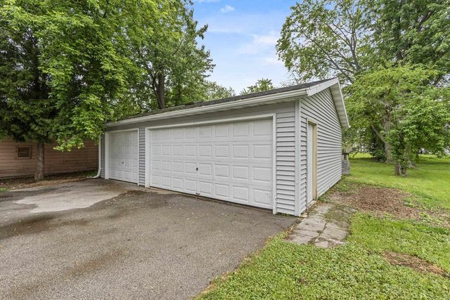 1168 E WALNUT STREET, Green Bay, WI 54301