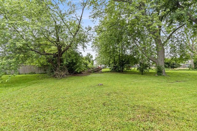 1168 E WALNUT STREET, Green Bay, WI 54301