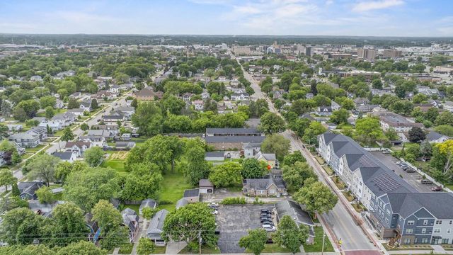 1168 E WALNUT STREET, Green Bay, WI 54301