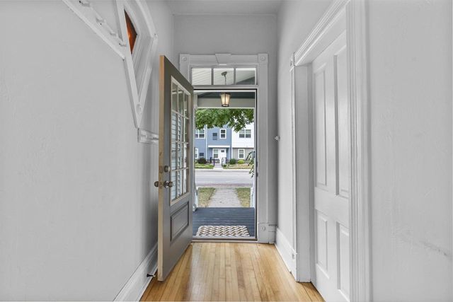 1168 E WALNUT STREET, Green Bay, WI 54301