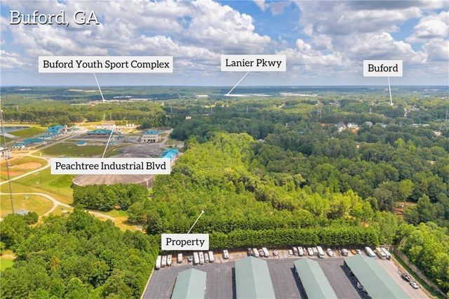 5561 Shadburn Ferry Road, Buford, GA 30518