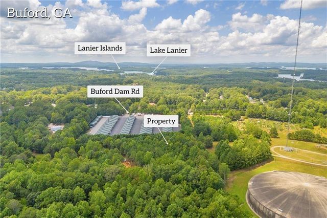 5561 Shadburn Ferry Road, Buford, GA 30518