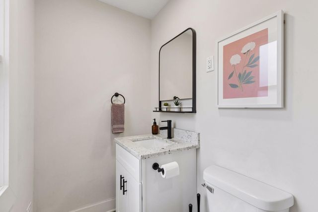 310 E 22nd Street, Minneapolis, MN 55404