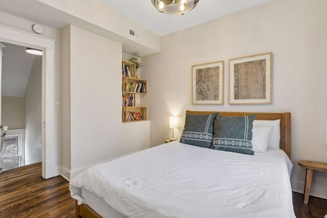 310 E 22nd Street, Minneapolis, MN 55404