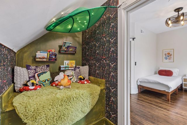 310 E 22nd Street, Minneapolis, MN 55404