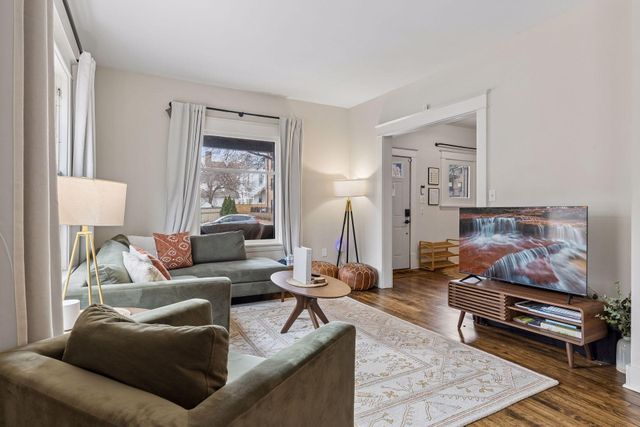 310 E 22nd Street, Minneapolis, MN 55404