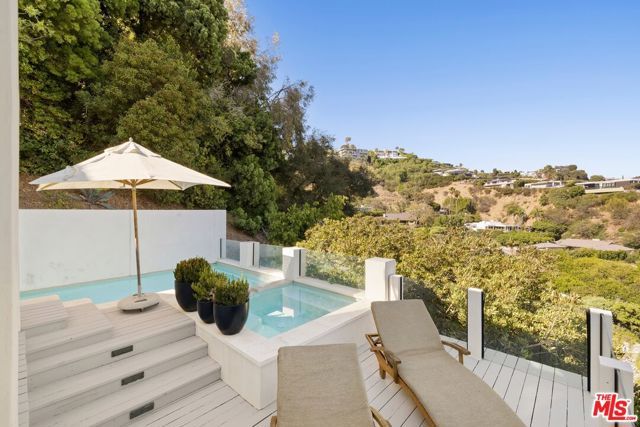 9105 Cordell Drive, Los Angeles, CA 90069