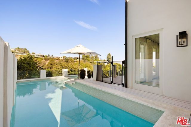 9105 Cordell Drive, Los Angeles, CA 90069