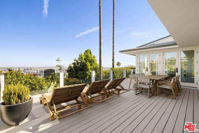 9105 Cordell Drive, Los Angeles, CA 90069