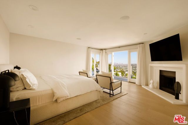 9105 Cordell Drive, Los Angeles, CA 90069