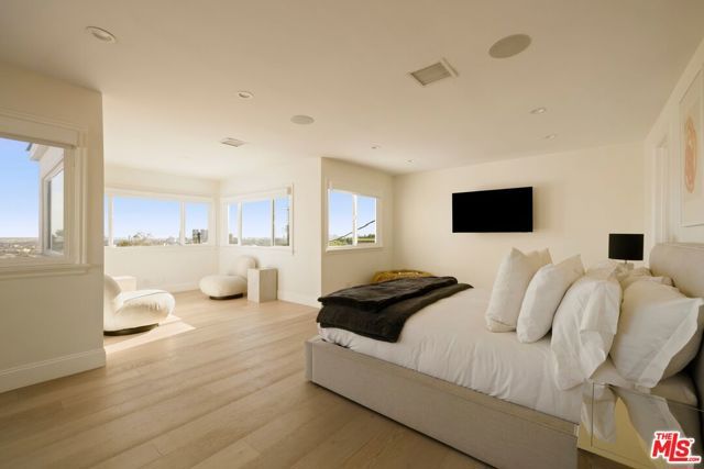 9105 Cordell Drive, Los Angeles, CA 90069