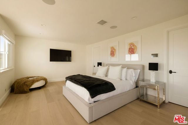 9105 Cordell Drive, Los Angeles, CA 90069