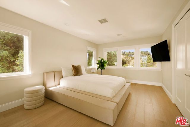 9105 Cordell Drive, Los Angeles, CA 90069