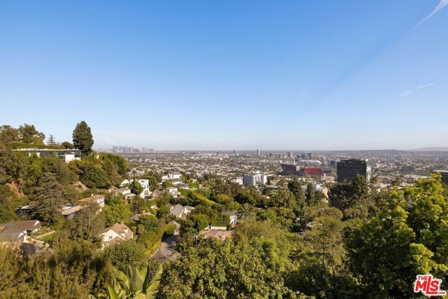 9105 Cordell Drive, Los Angeles, CA 90069