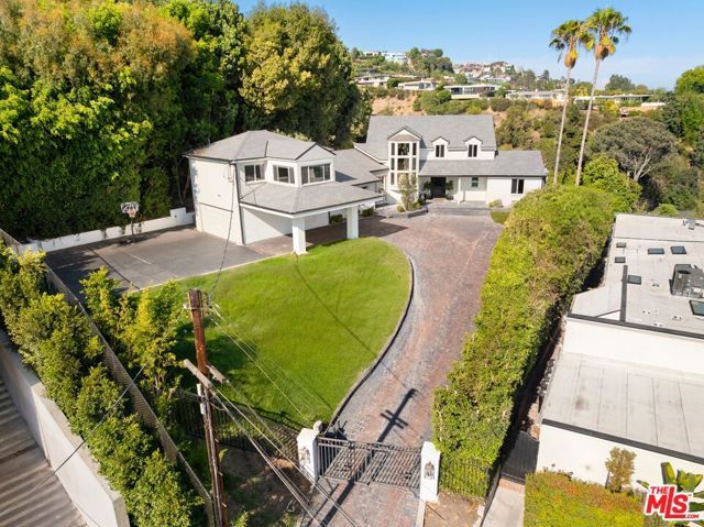 9105 Cordell Drive, Los Angeles, CA 90069