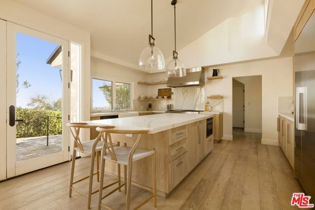 9105 Cordell Drive, Los Angeles, CA 90069