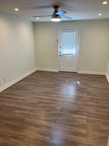 2902 Douglas Avenue 105, Dallas, TX 75219
