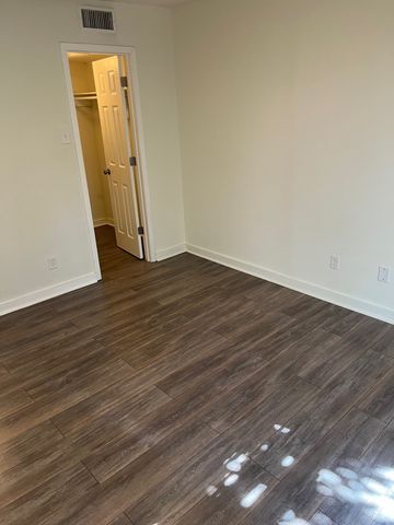 2902 Douglas Avenue 105, Dallas, TX 75219