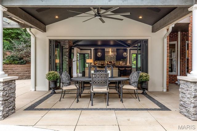 29 Muirfield Lane, Town And Country, MO 63141