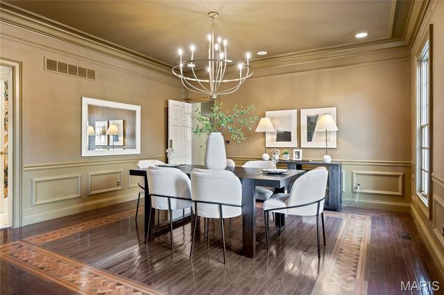 29 Muirfield Lane, Town And Country, MO 63141
