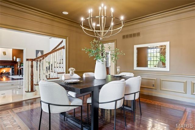 29 Muirfield Lane, Town And Country, MO 63141