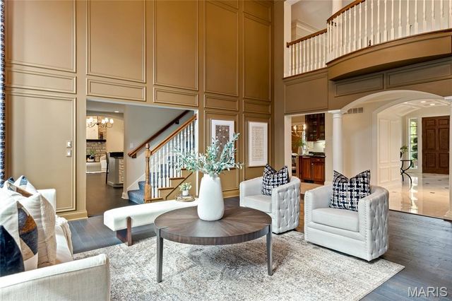 29 Muirfield Lane, Town And Country, MO 63141