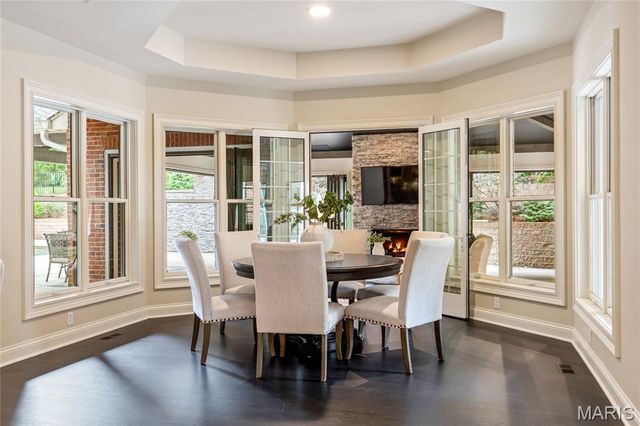 29 Muirfield Lane, Town And Country, MO 63141