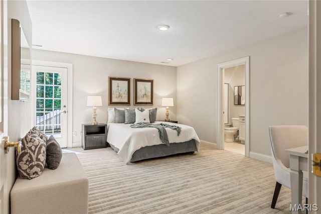 29 Muirfield Lane, Town And Country, MO 63141