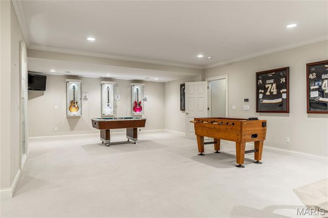 29 Muirfield Lane, Town And Country, MO 63141