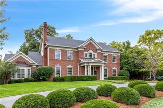 29 Muirfield Lane, Town And Country, MO 63141