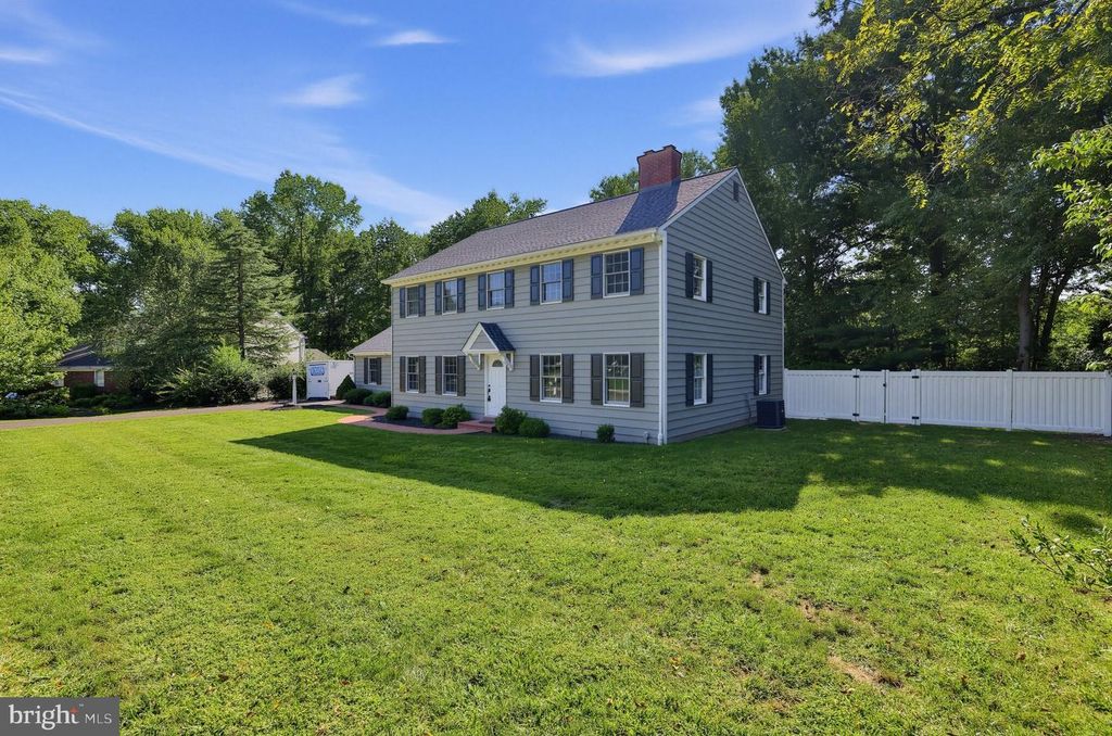 597 BARN DR, YARDLEY, PA 19067 — photo 3