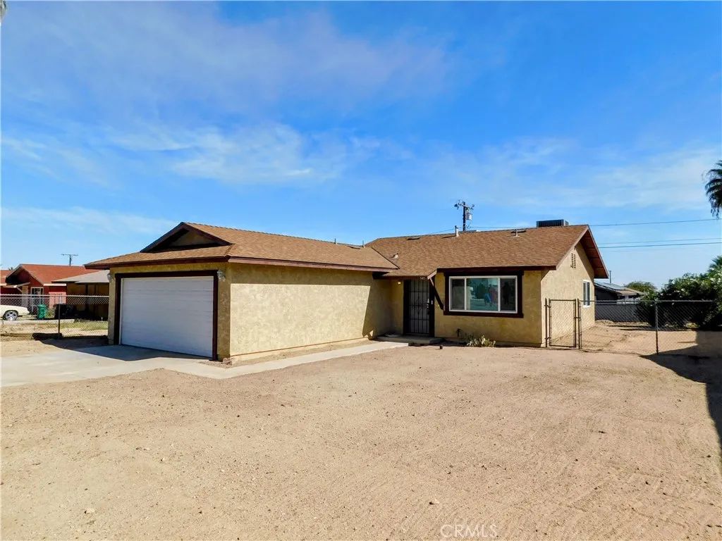 5415 Cahuilla, 29 Palms, CA 92277