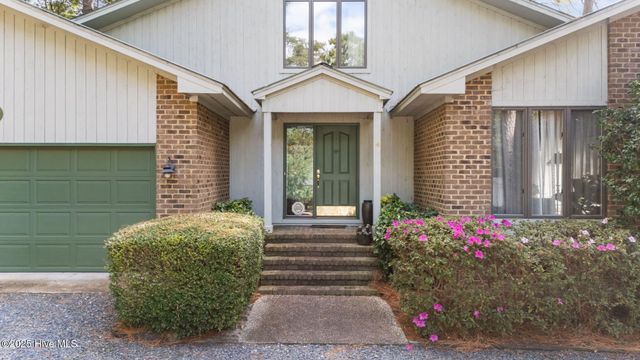 4 Inverness Place, Pinehurst, NC 28374