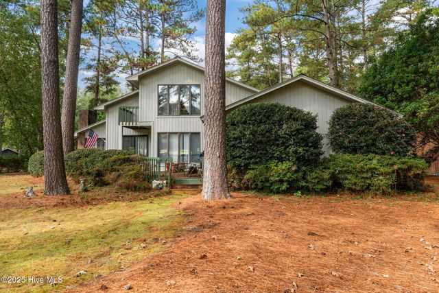 4 Inverness Place, Pinehurst, NC 28374