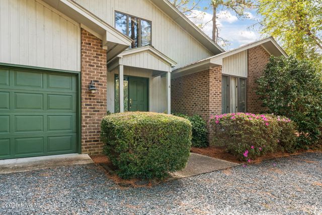 4 Inverness Place, Pinehurst, NC 28374
