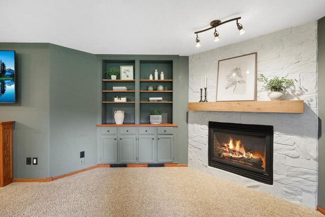 9082 Glenborough Drive, Elko New Market, MN 55020