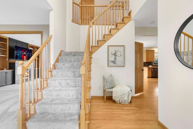 9082 Glenborough Drive, Elko New Market, MN 55020