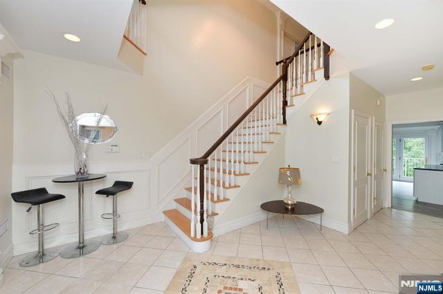 2186 Jones Road, Fort Lee, NJ 07024