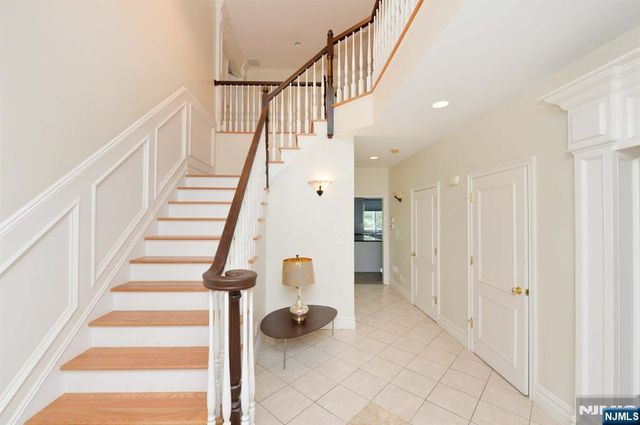 2186 Jones Road, Fort Lee, NJ 07024