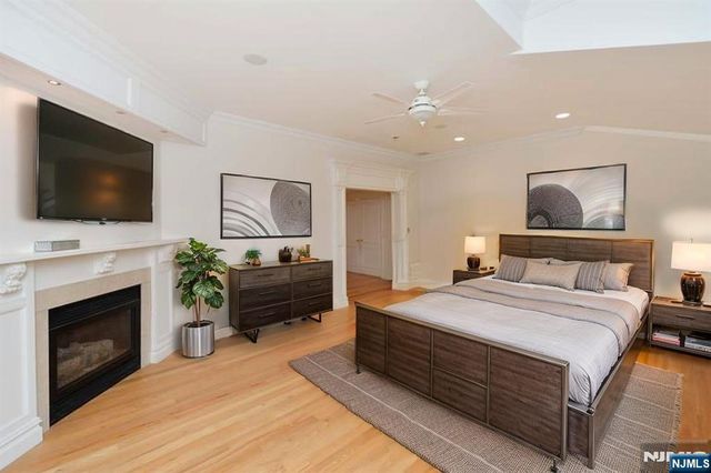 2186 Jones Road, Fort Lee, NJ 07024