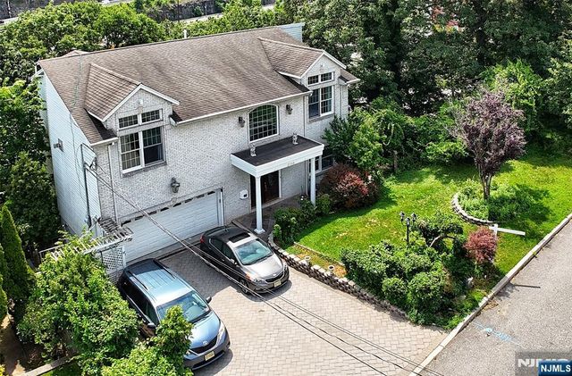 2186 Jones Road, Fort Lee, NJ 07024