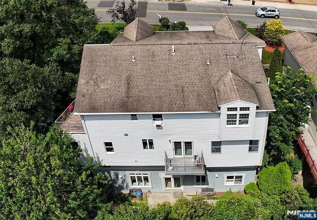 2186 Jones Road, Fort Lee, NJ 07024