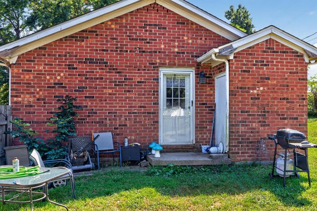 916 Hickory Hill Drive, Nicholasville, KY 40356