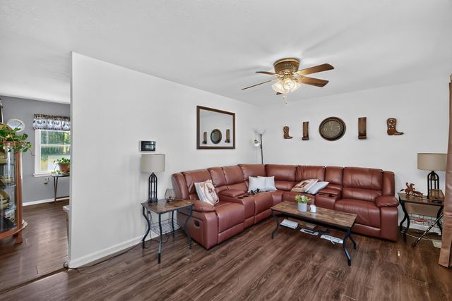 916 Hickory Hill Drive, Nicholasville, KY 40356