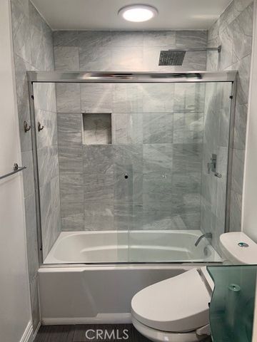 21662 Brookhurst, Huntington Beach, CA 92646