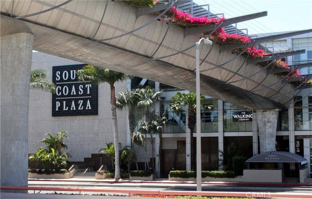 21662 Brookhurst, Huntington Beach, CA 92646