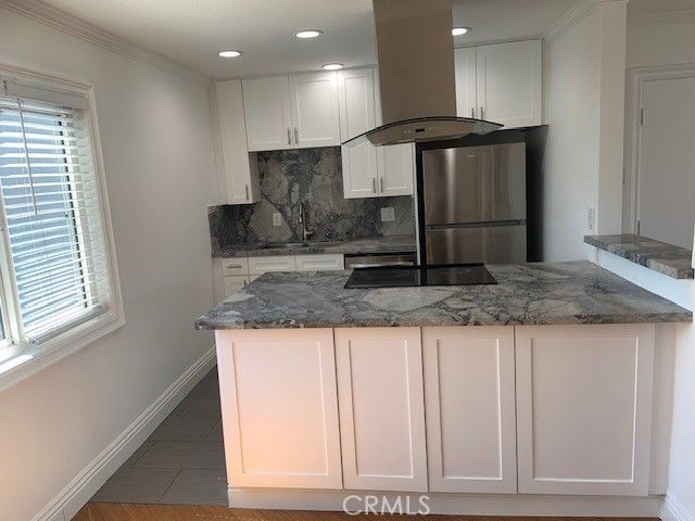 21662 Brookhurst, Huntington Beach, CA 92646